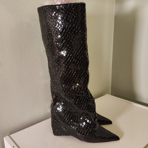 STEVE MADDEN NWT Women's Black Paley Snake Embossed Boot, Size 6 - Picture 7 of 12